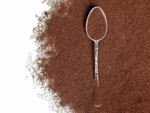 Polvo de café con cuchara